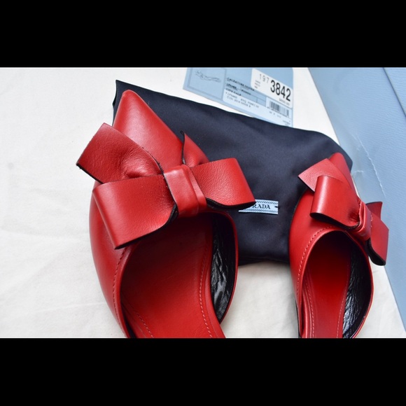 ❤️1DAY SALE❤️ PRADA Red Pointed-toe Bow MULES - Picture 4 of 8